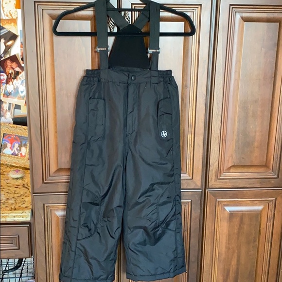 Arizona Jean Company Other - Snow pants